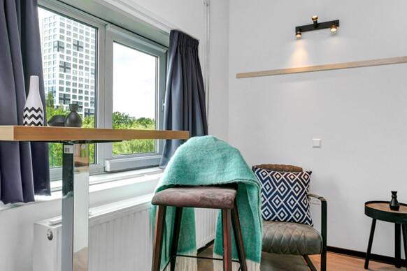 Van Embdenstraat 702